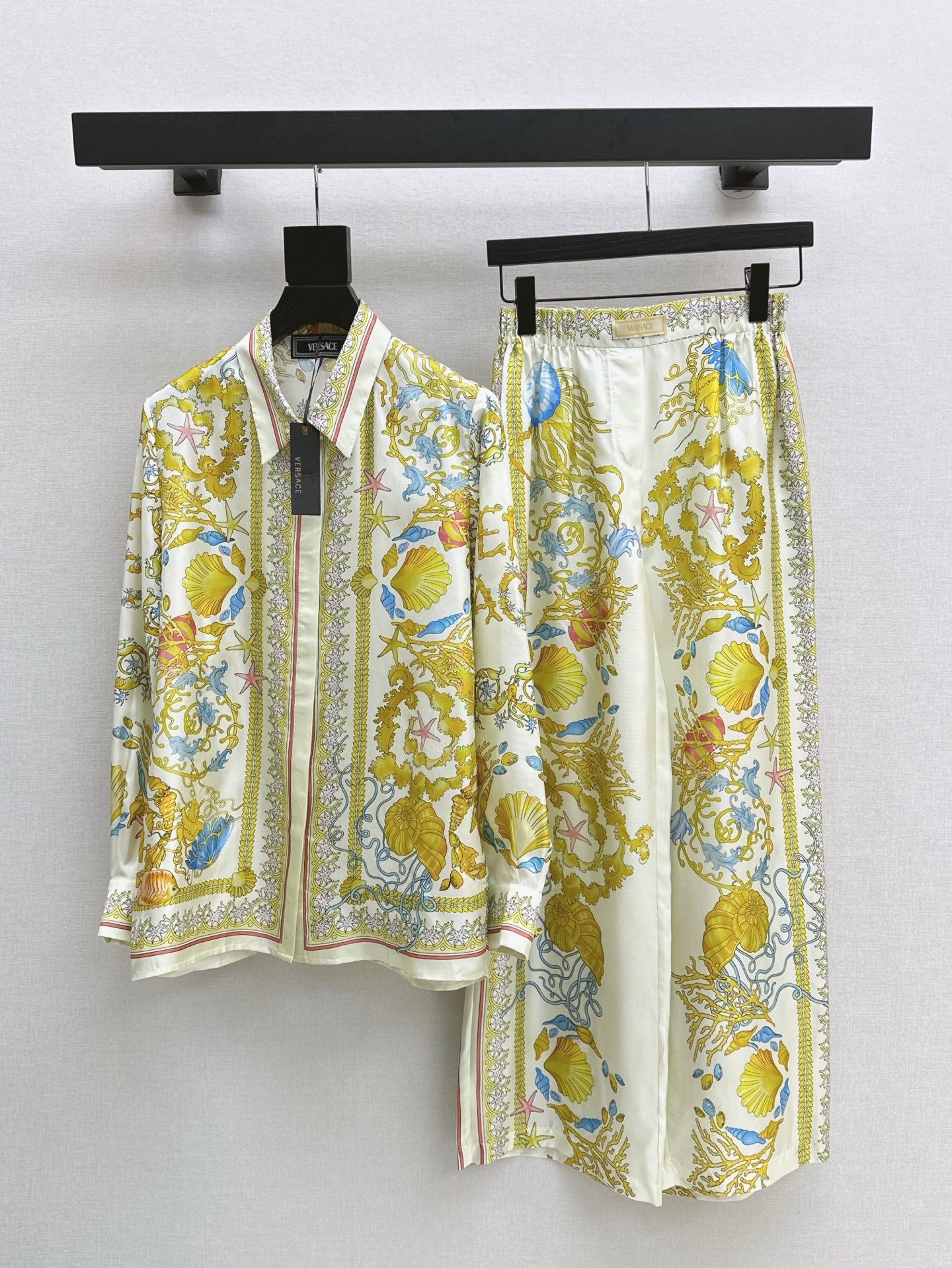 Vers 25ss Silk shirt