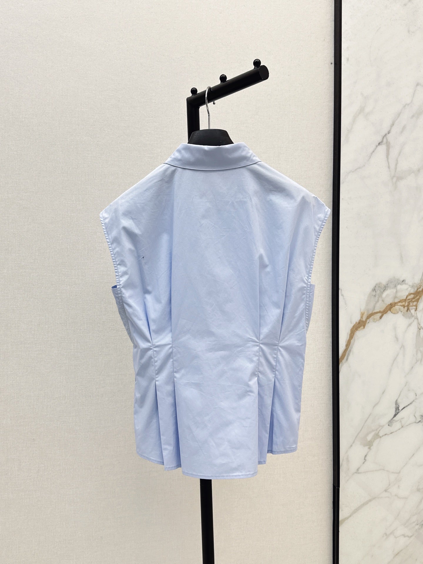CD 25ss sleeveless shirt