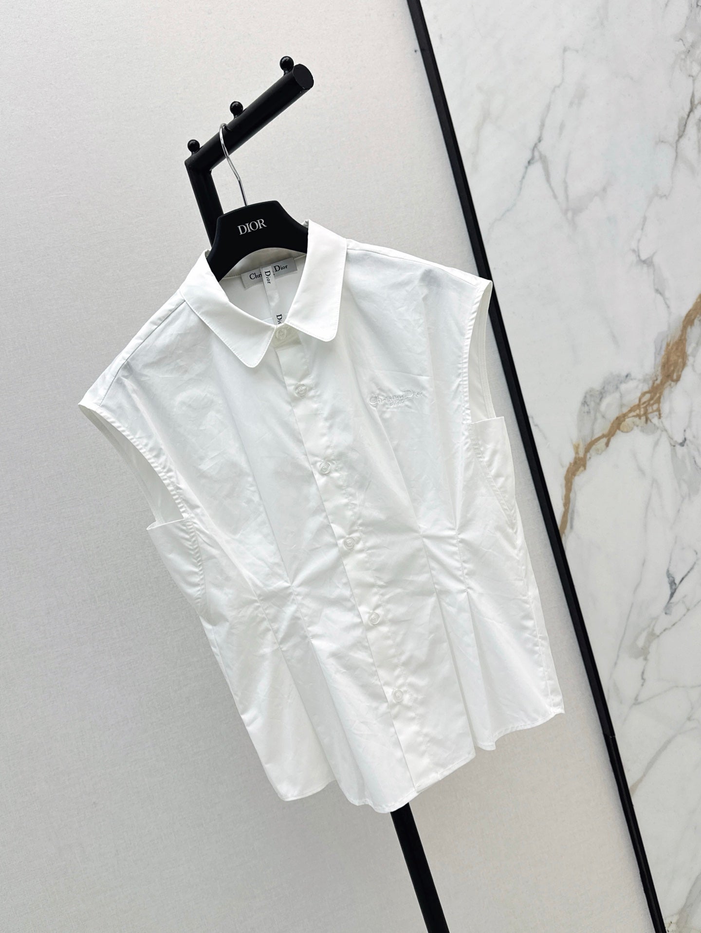 CD 25ss sleeveless shirt