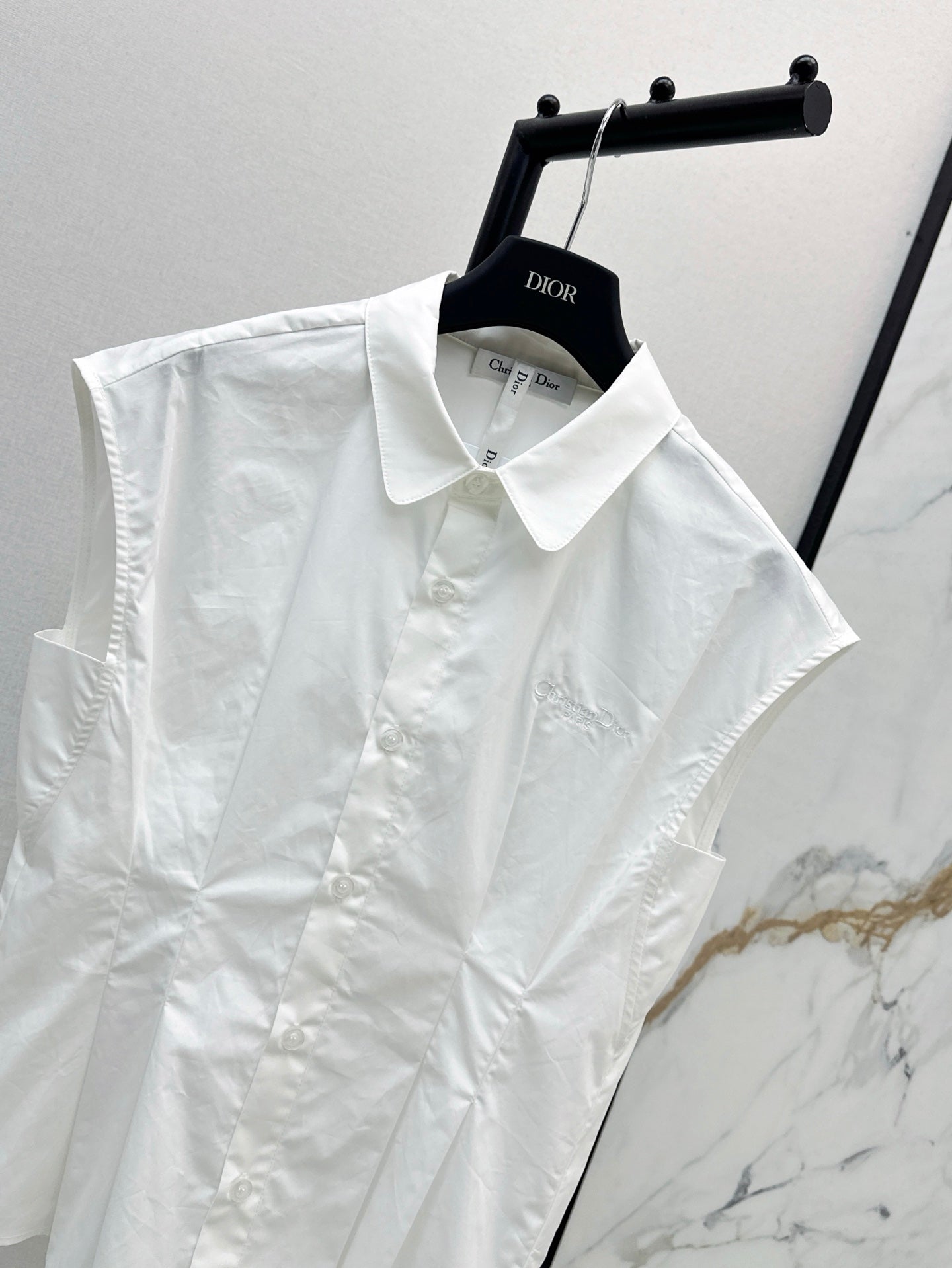 CD 25ss sleeveless shirt