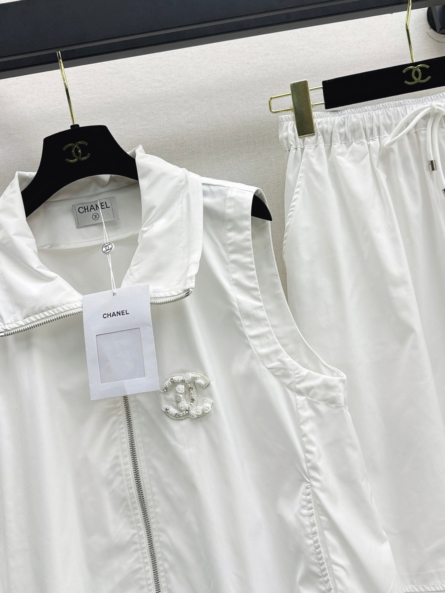 Chan 25ss vest skirt set