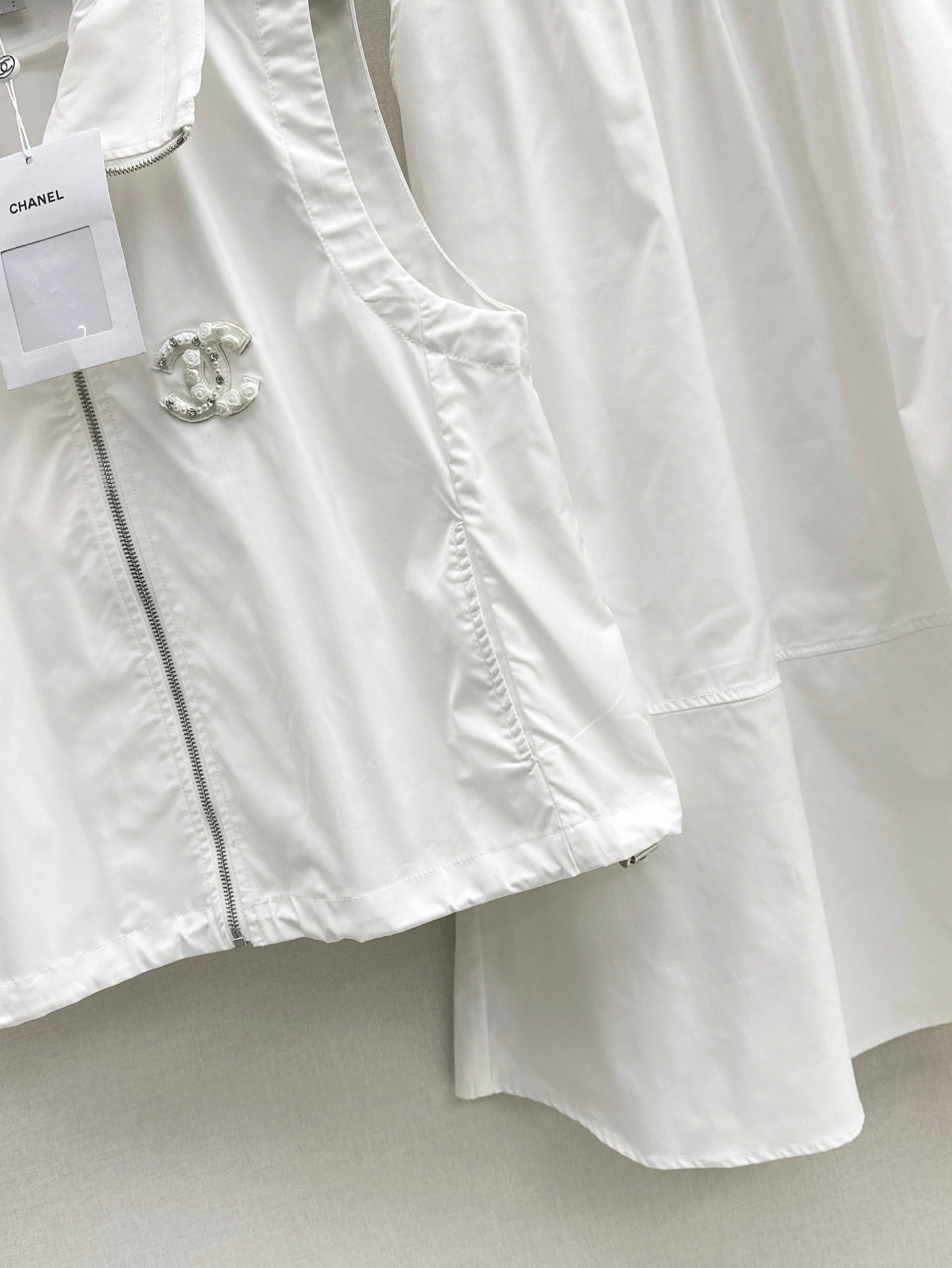 Chan 25ss vest skirt set