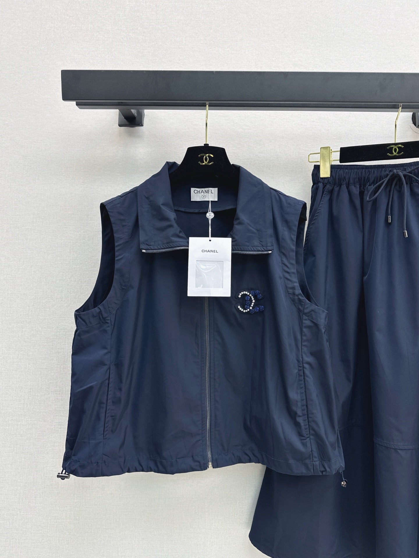 Chan 25ss vest skirt set