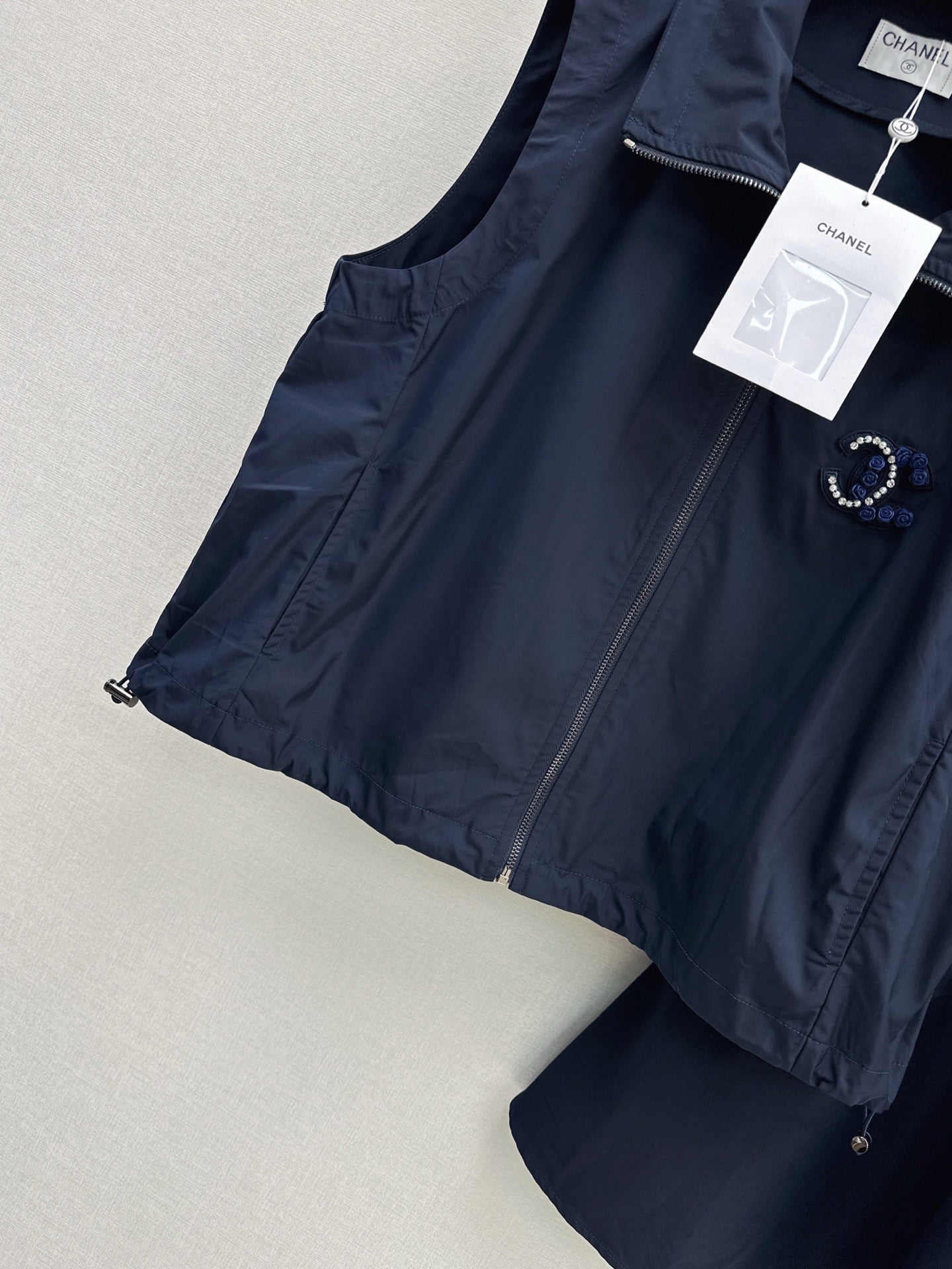 Chan 25ss vest skirt set