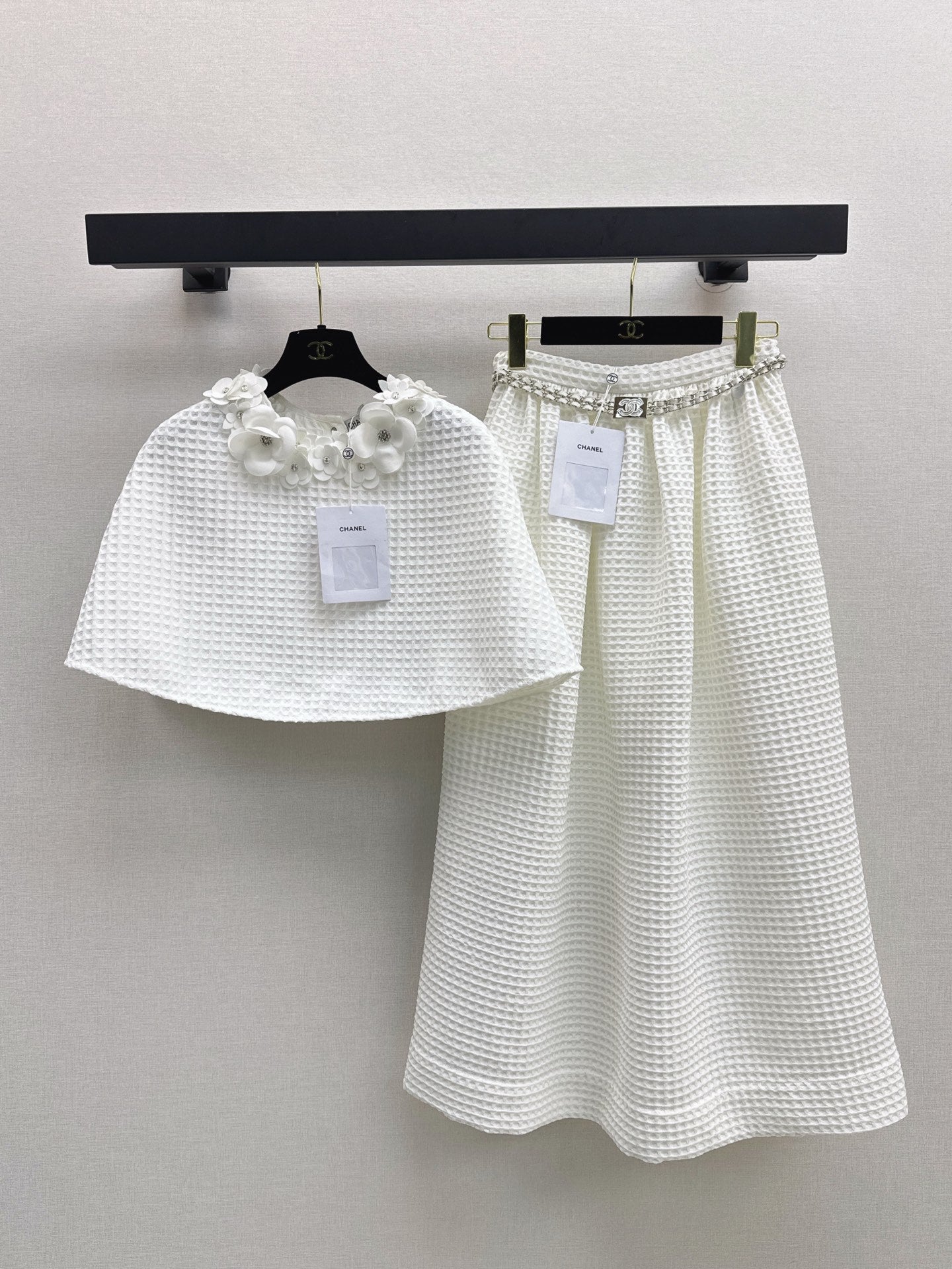 Chan 25ss woven cape top