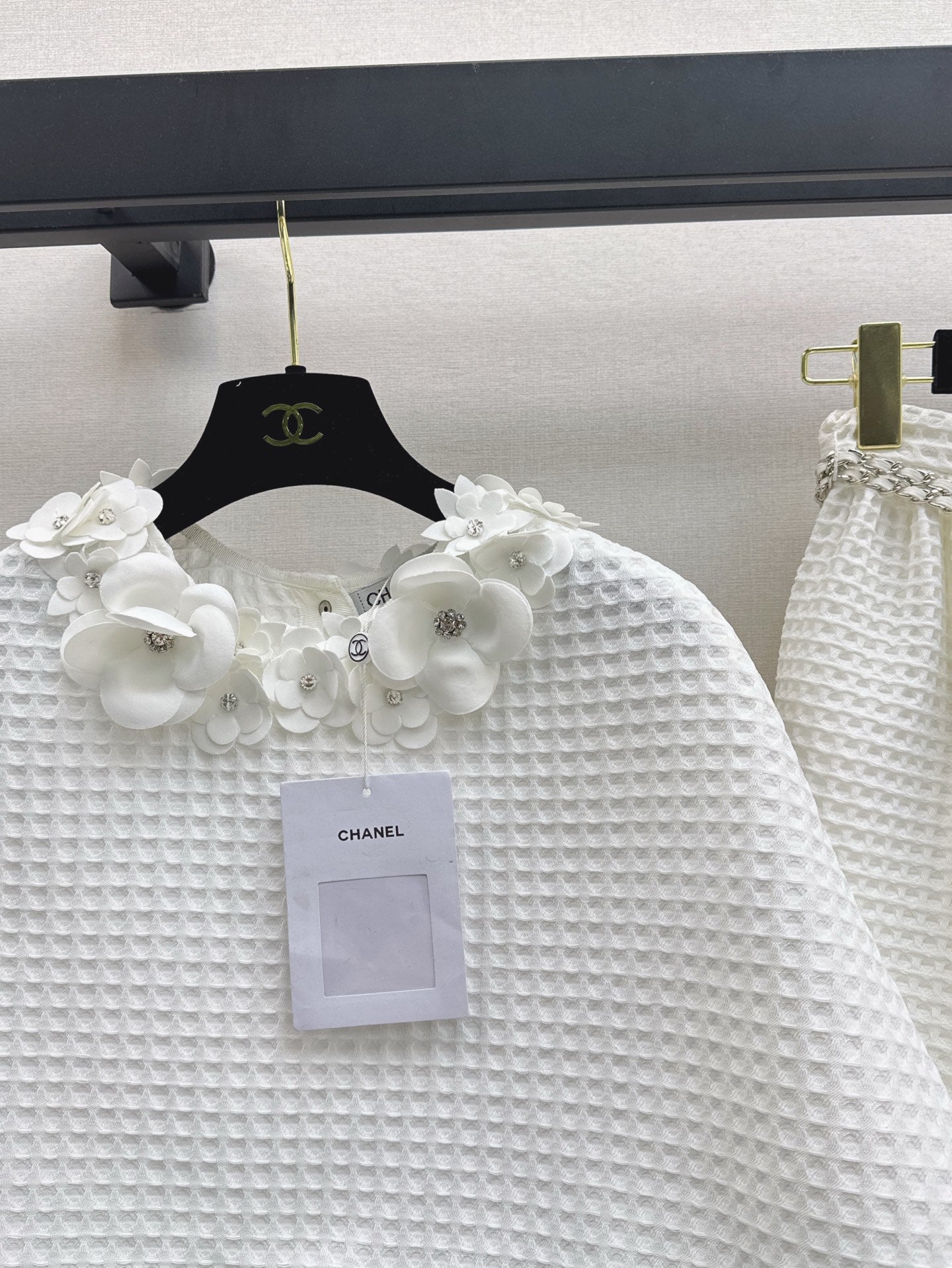 Chan 25ss woven cape top