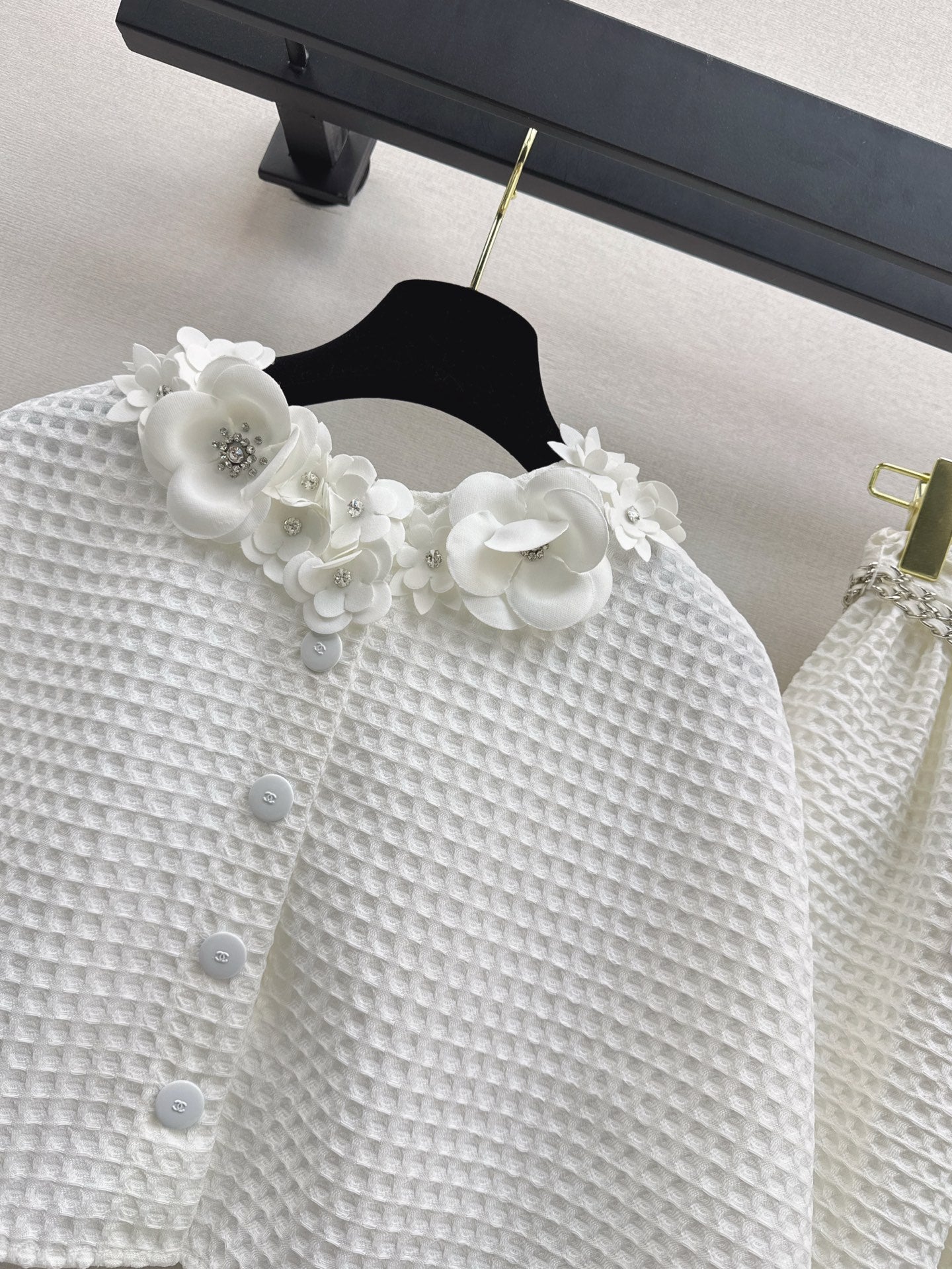 Chan 25ss woven cape top