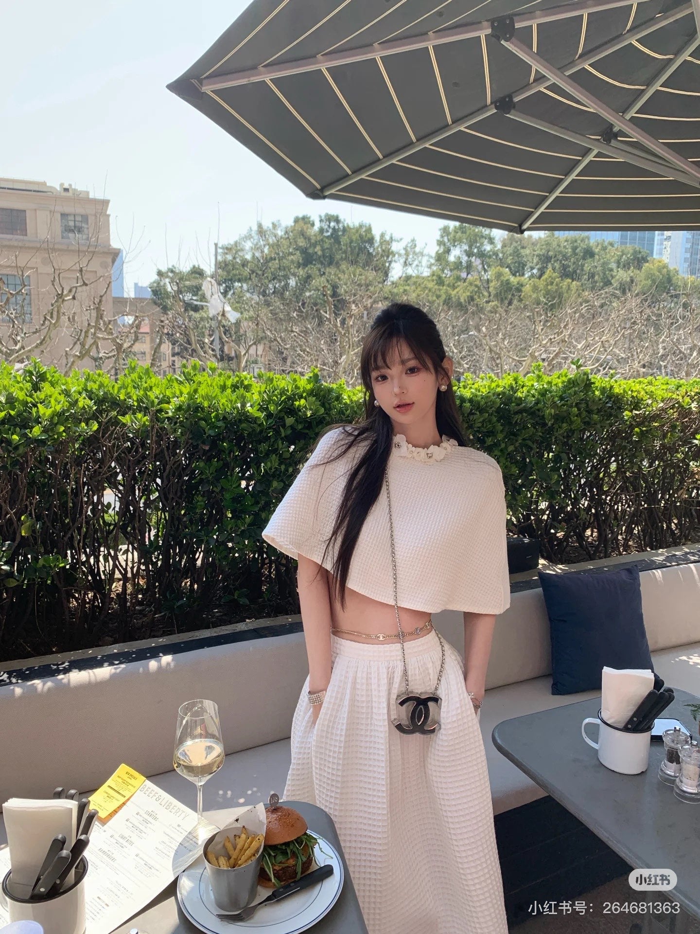 Chan 25ss woven cape top