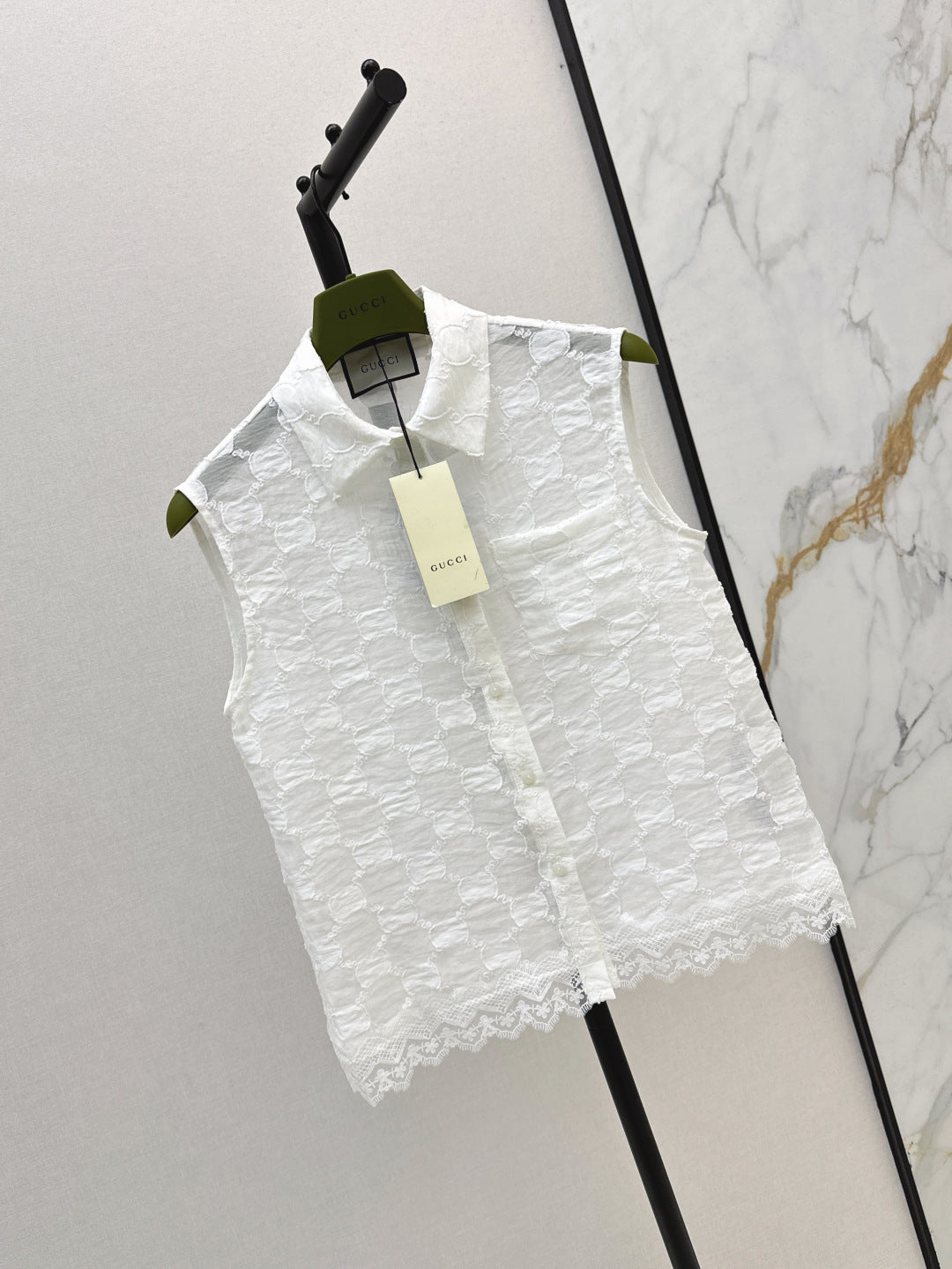 Gu 25ss jacquard lace vest