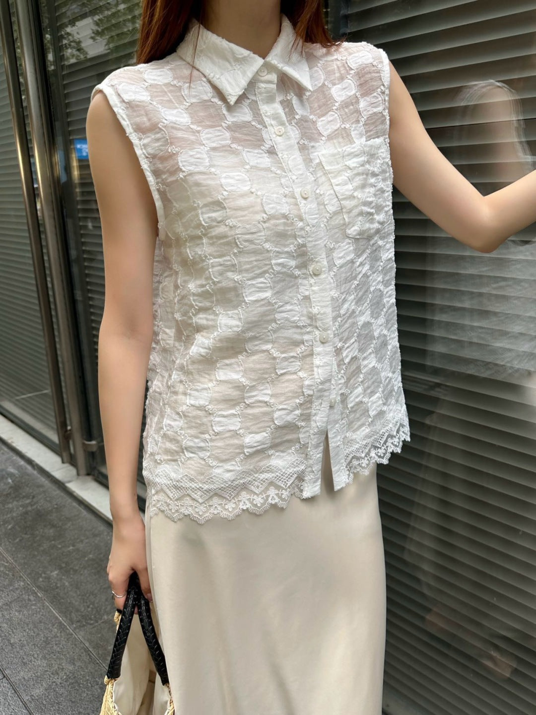 Gu 25ss jacquard lace vest