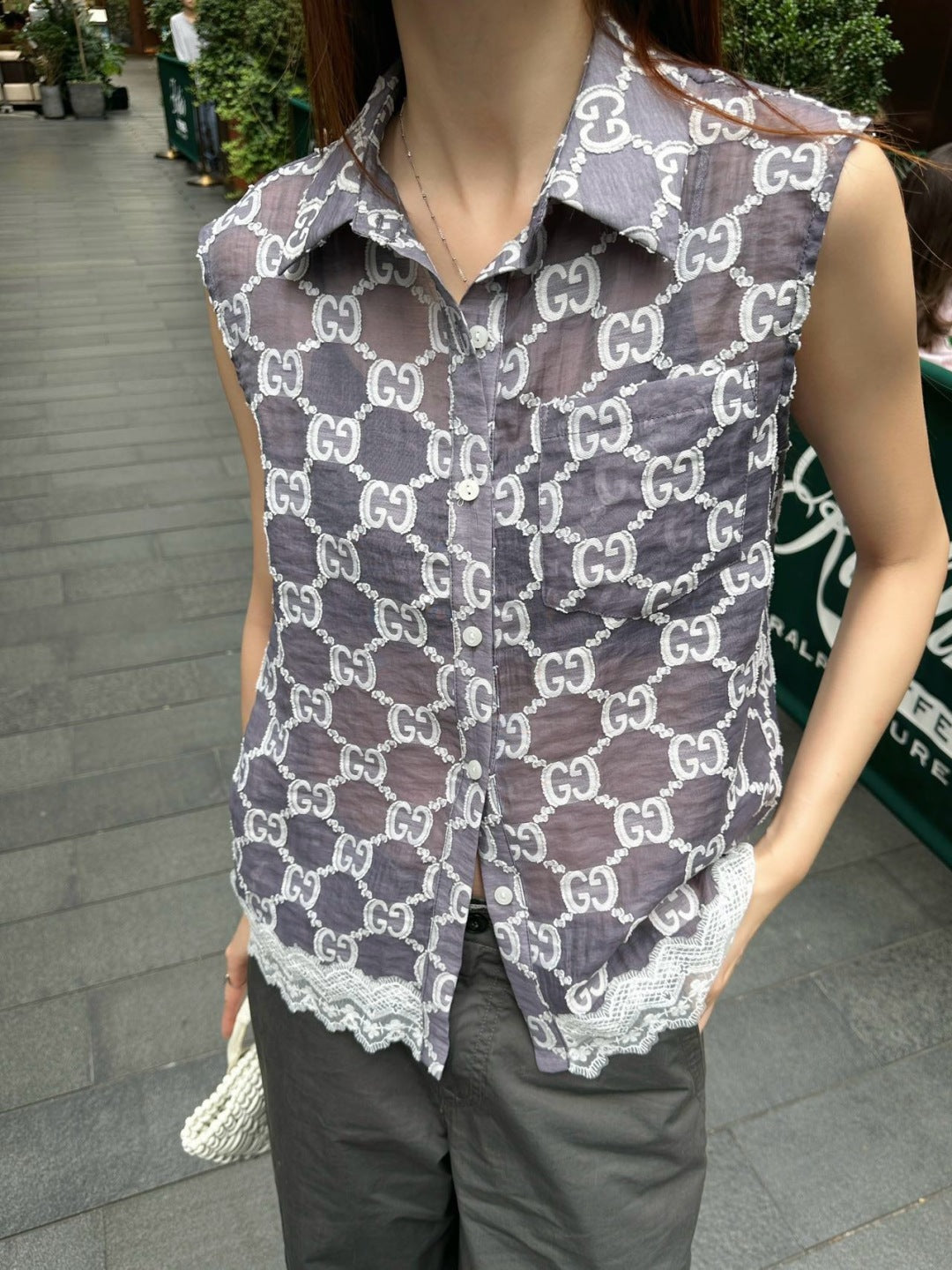 Gu 25ss jacquard lace vest