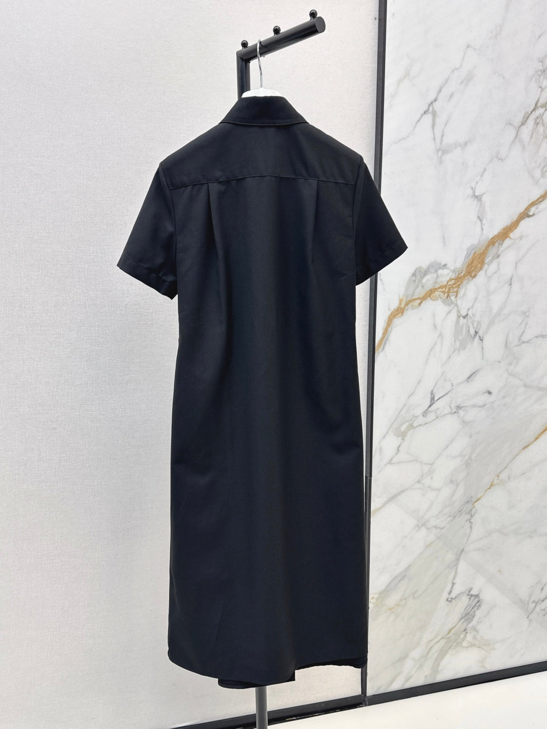 Loe 25ss pleated dress