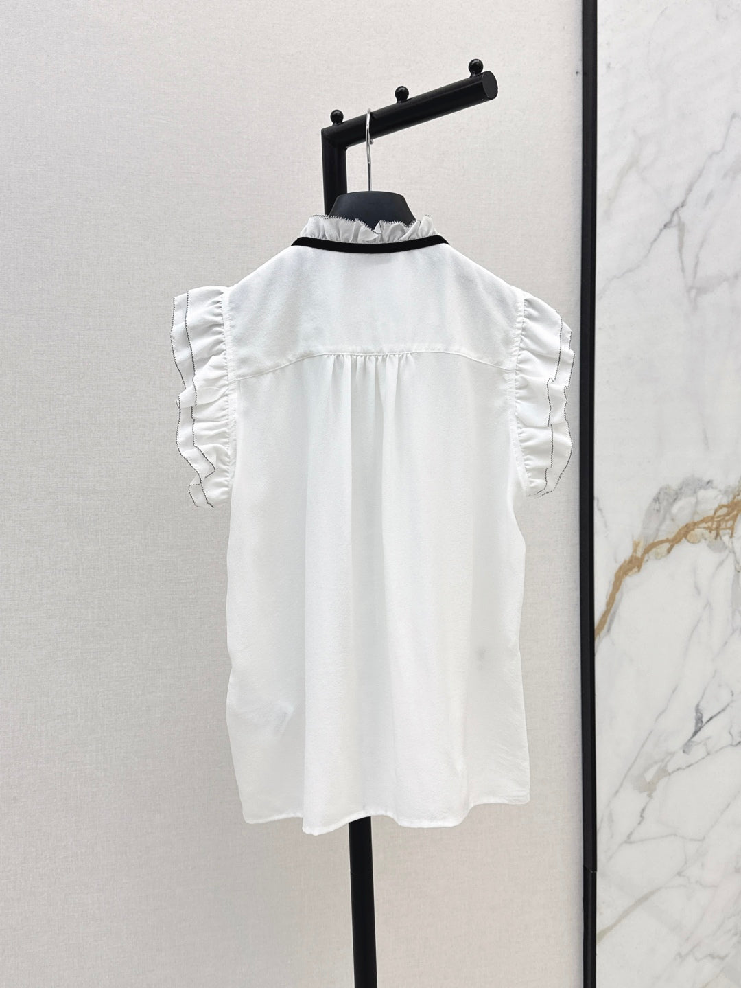 CD 25SS silk sleeveless shirt