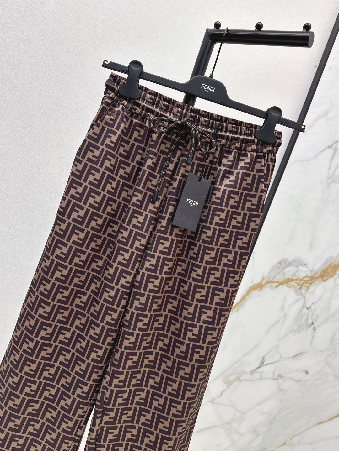 Fend 25ss print pants