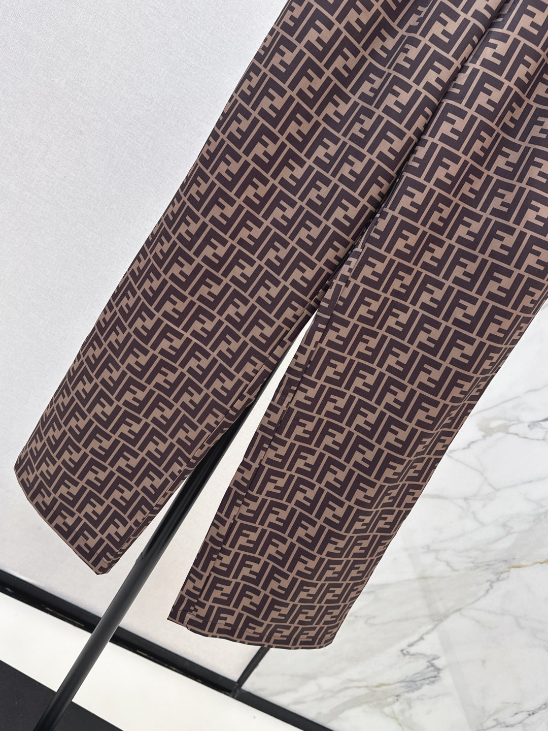 Fend 25ss print pants