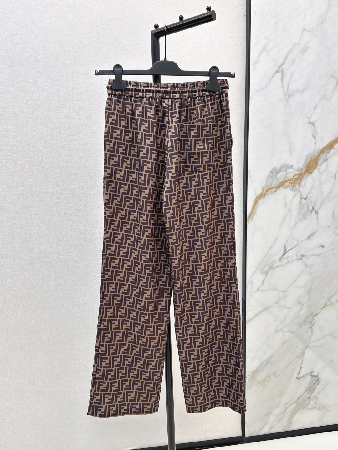 Fend 25ss print pants