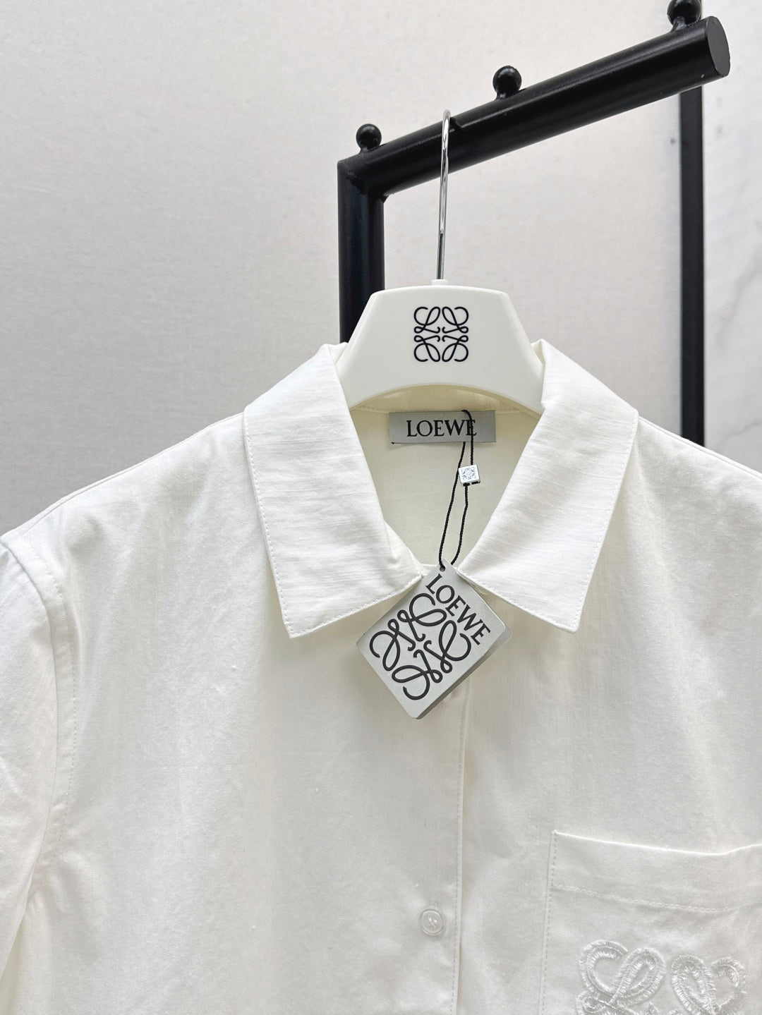 Loew 25ss embroidered shirt