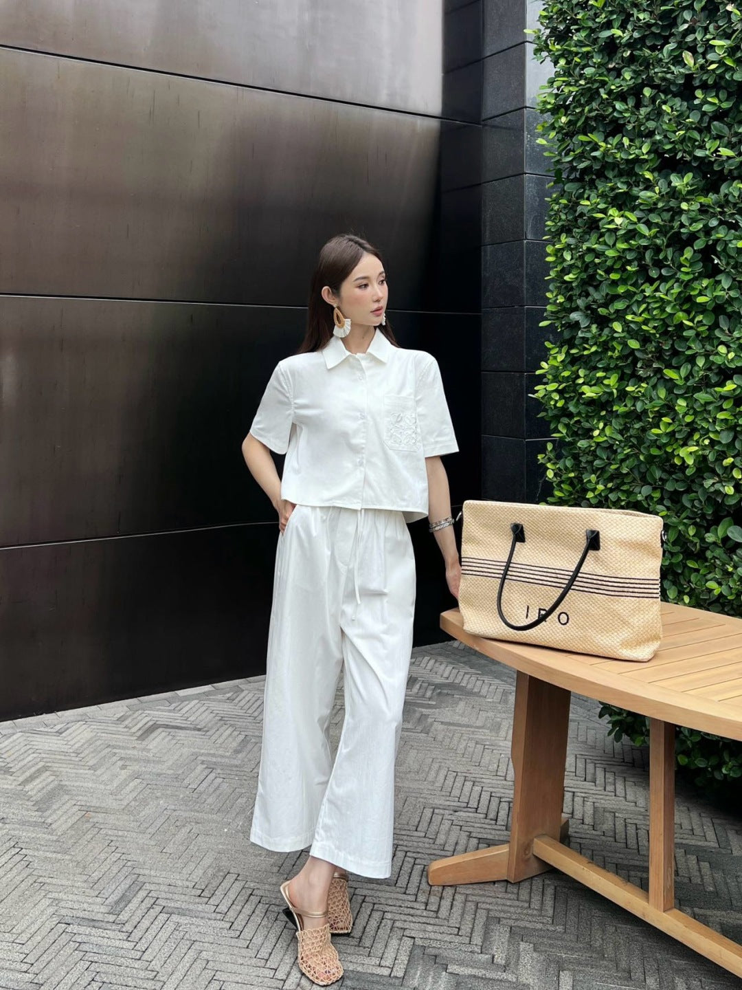 Loew 25ss embroidered shirt