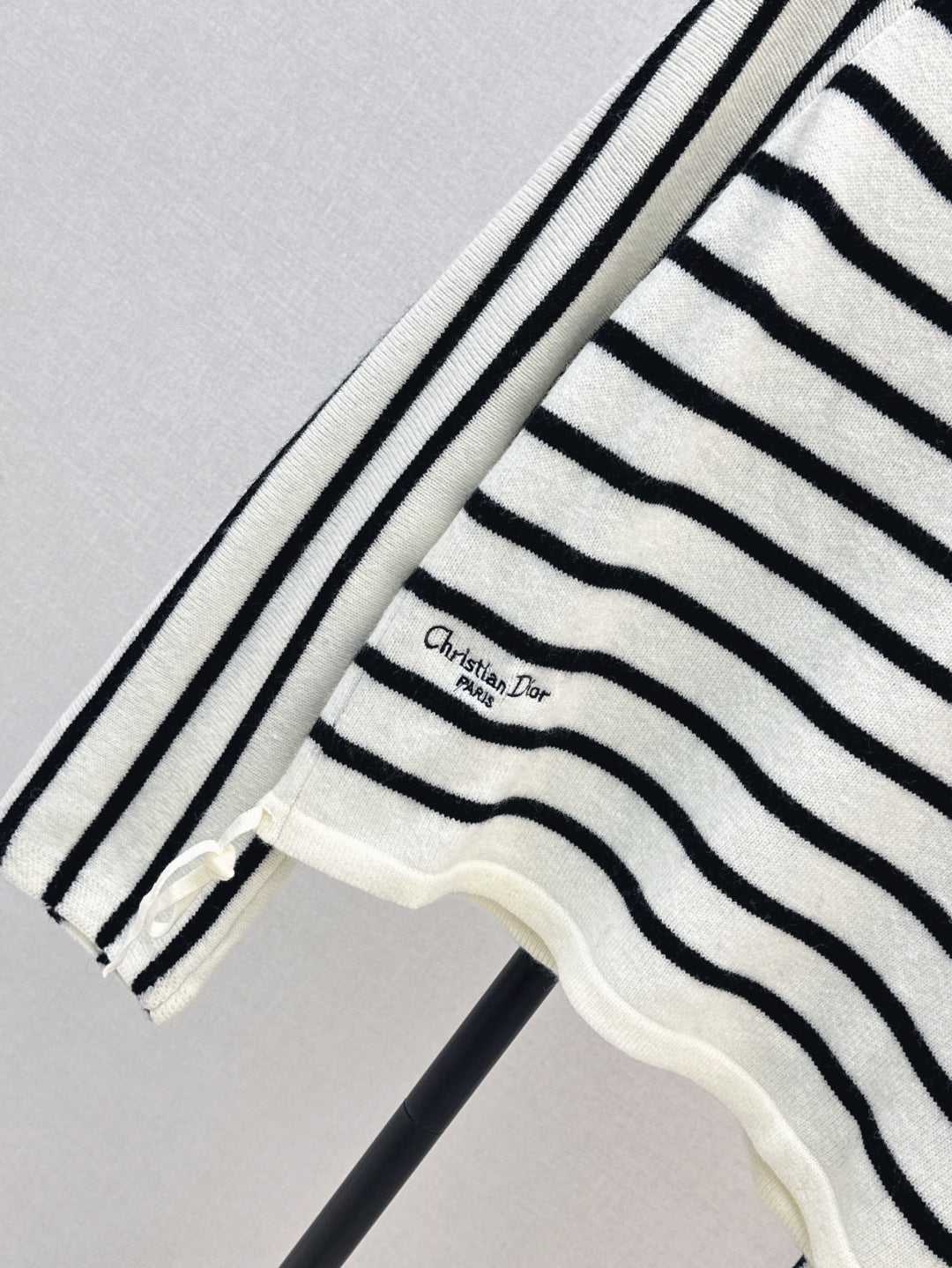 CD 25ss miss D sweater