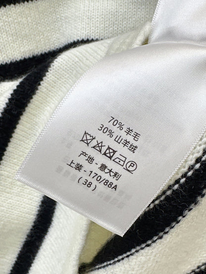 CD 25ss miss D sweater