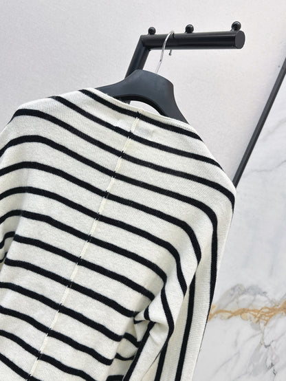 CD 25ss miss D sweater