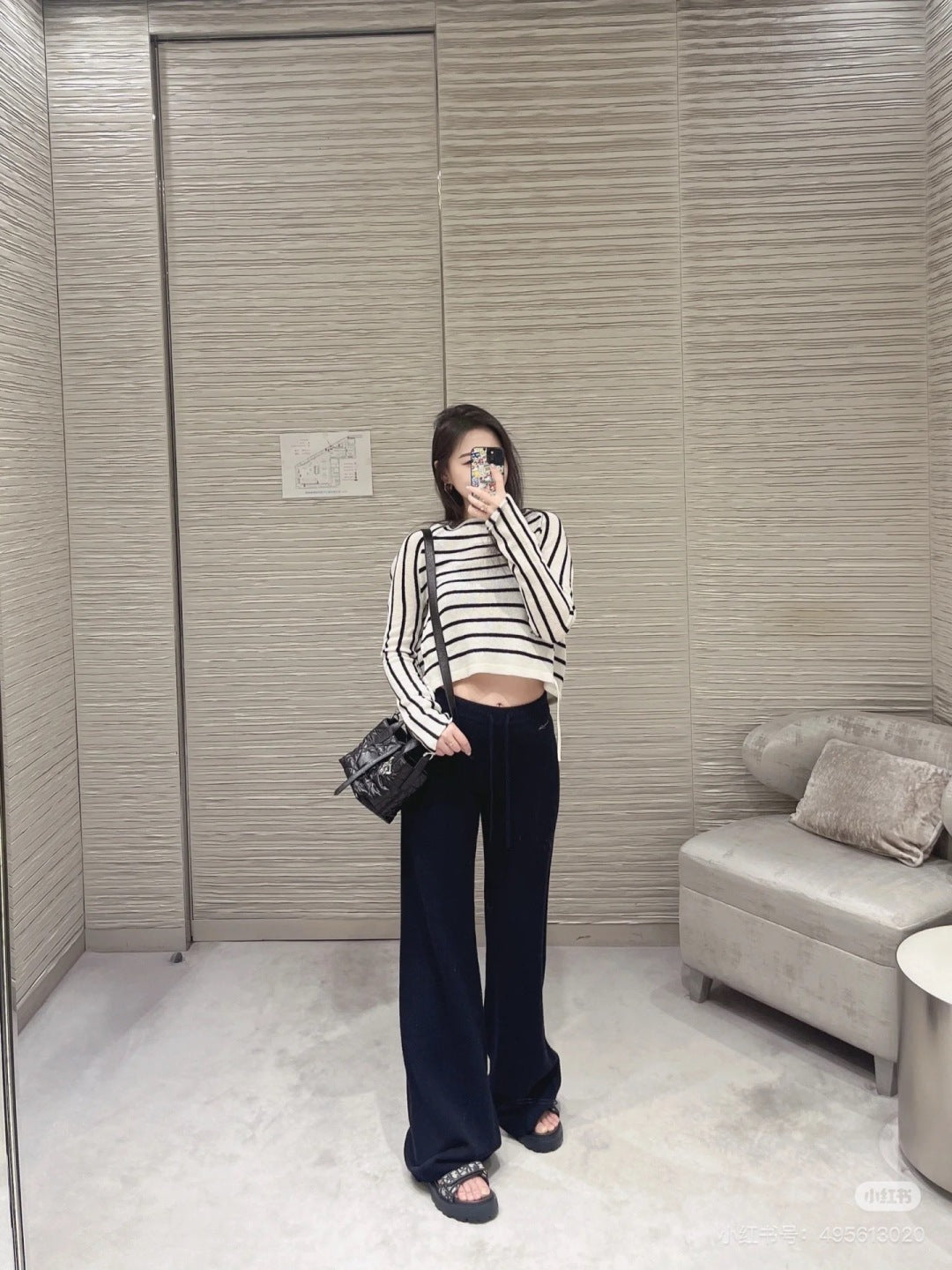 CD 25ss miss D sweater