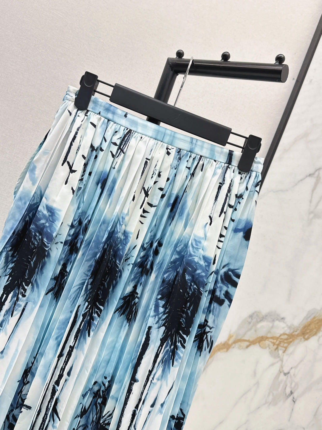 CD 25ss pleated skirt
