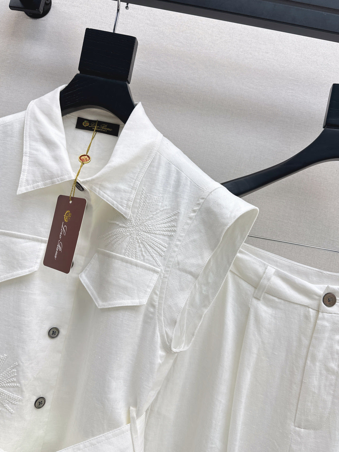 Loro 25ss linen embroidered suit
