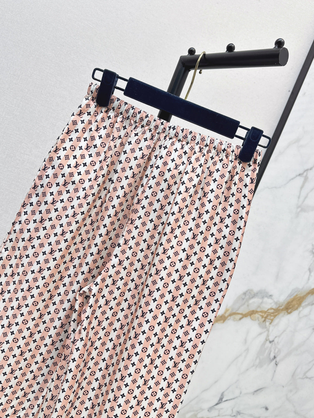 Louis 25ss Silk pants