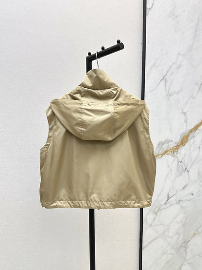 Fend 25ss sleeveless jacket