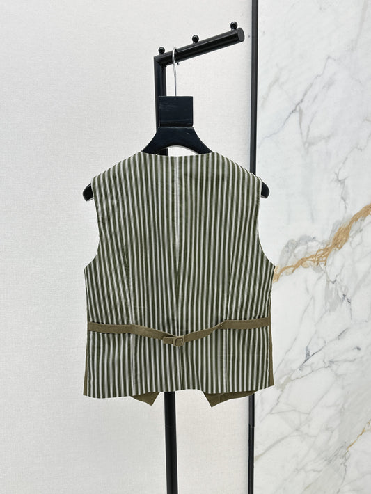 Loro 25ss linen vest
