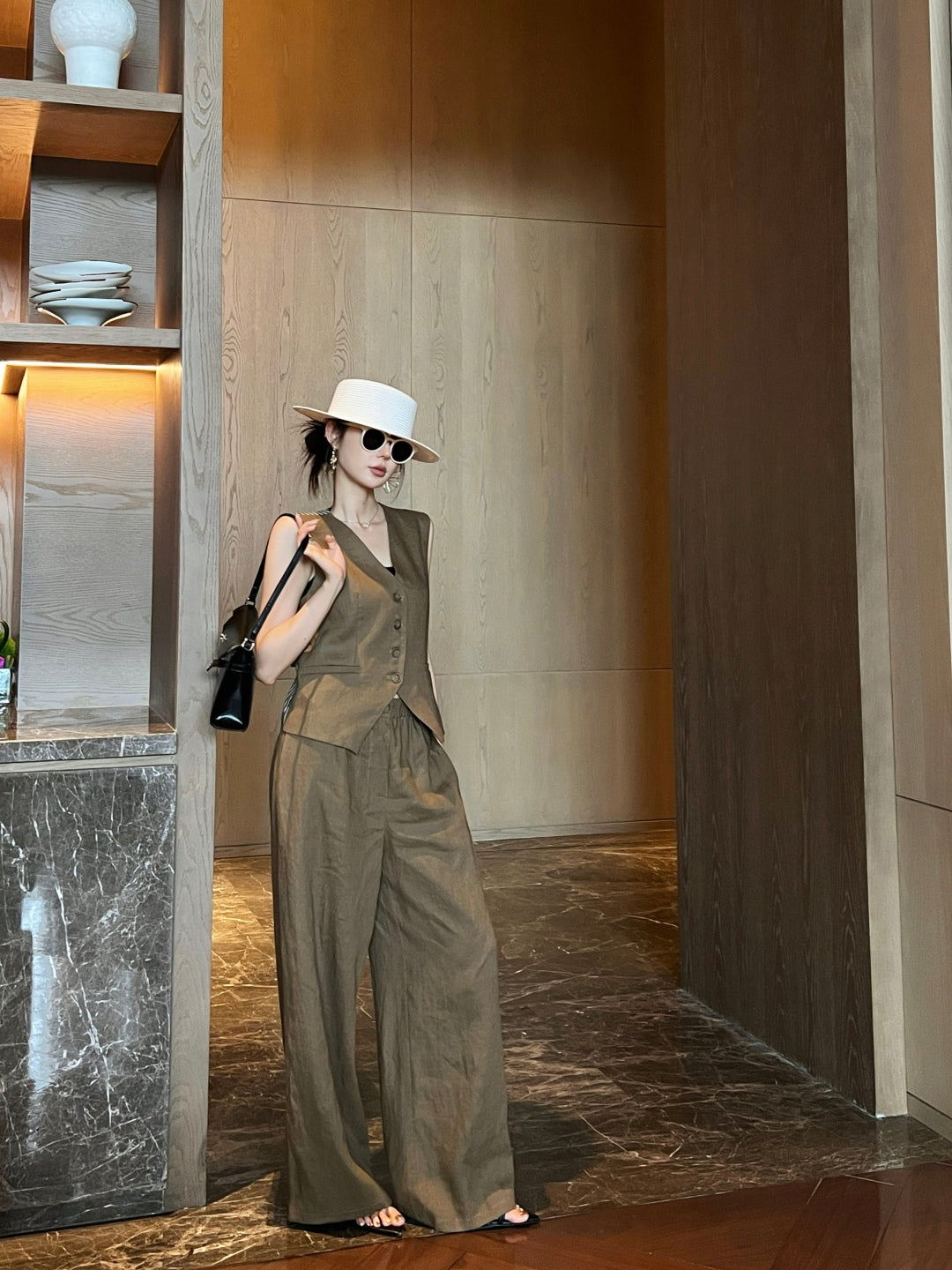 Loro 25ss linen vest