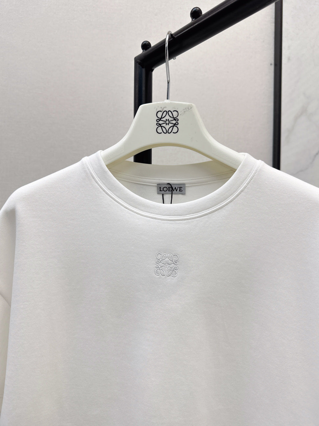 Loe 25ss embroidered t-shirt