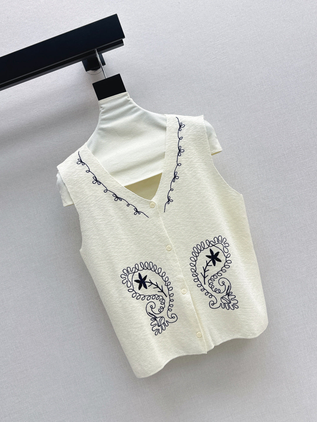 Max 25ss embroidered vest
