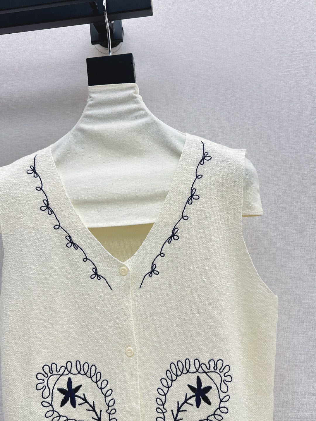 Max 25ss embroidered vest