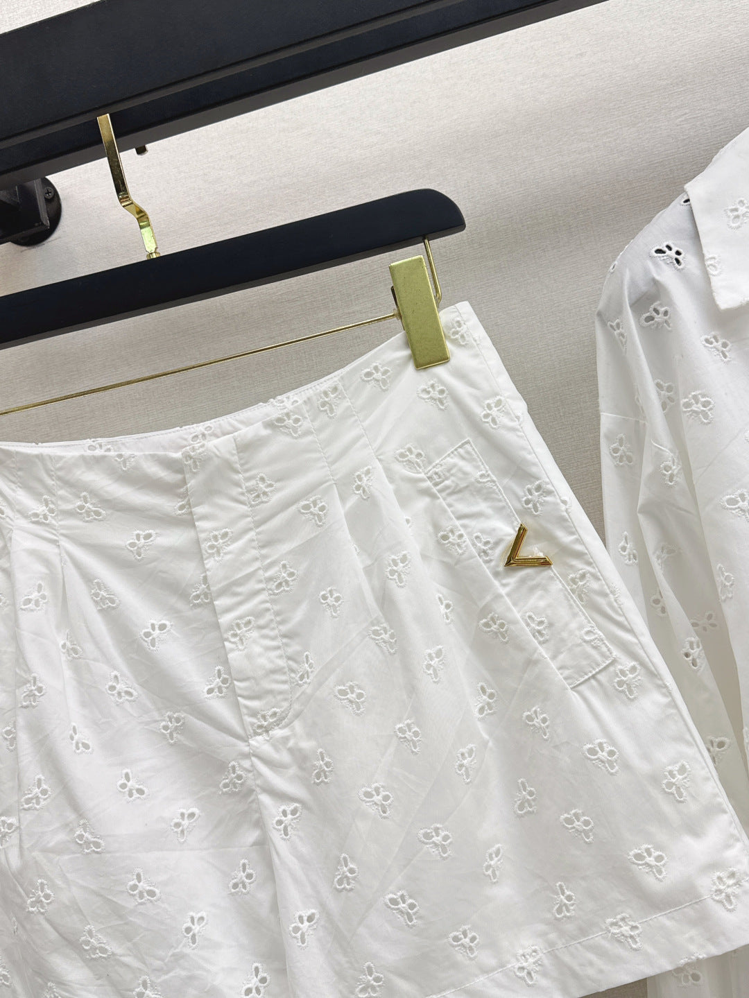 Valen 25ss embroidered suit