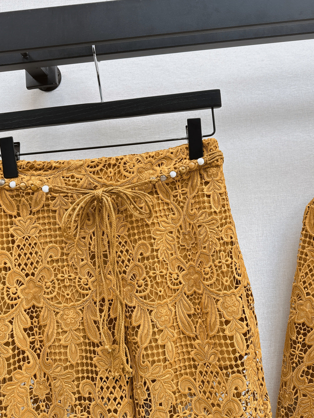 Zimm 25ss embroidered pants