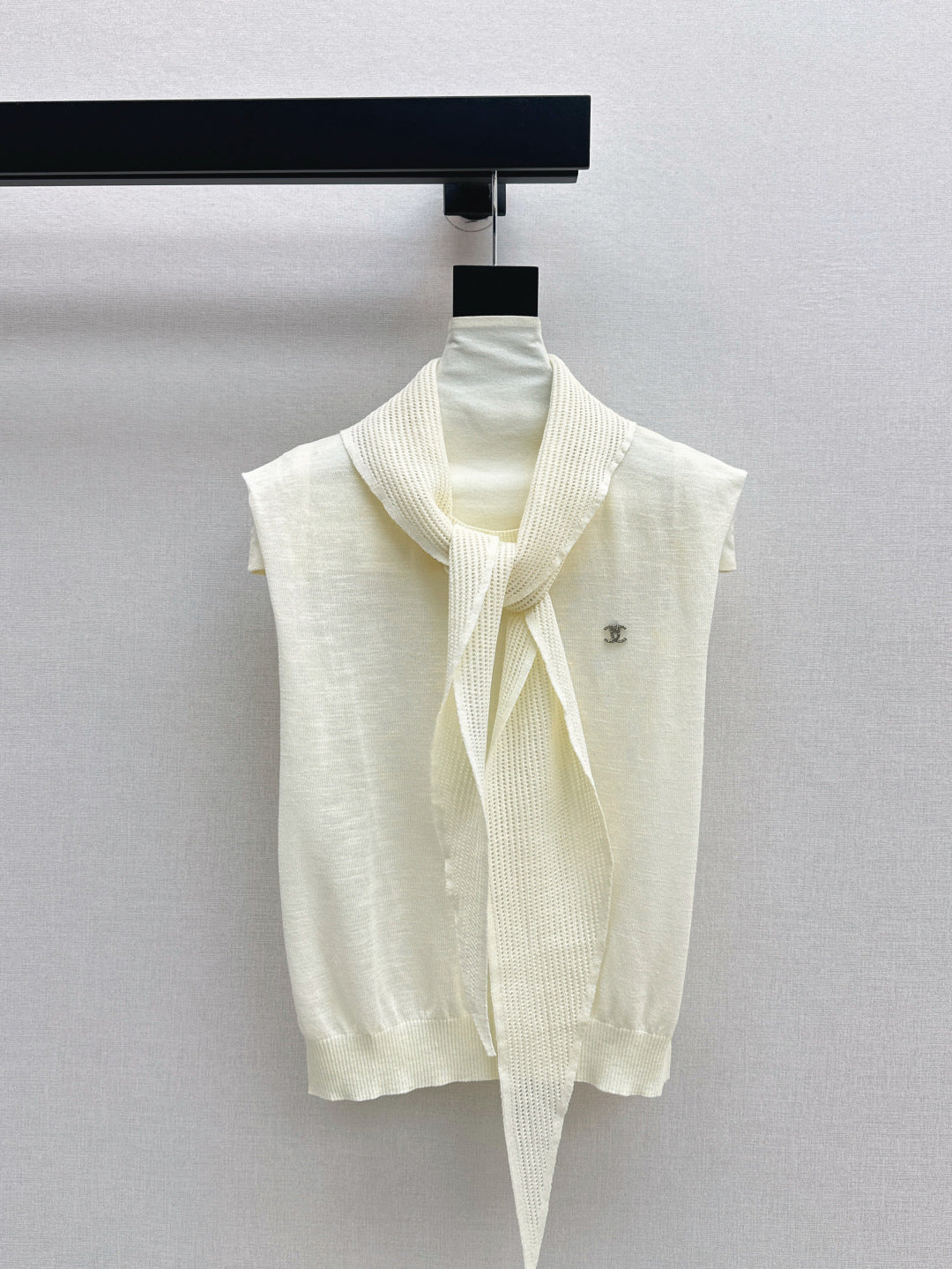 Chan 25ss knit vest