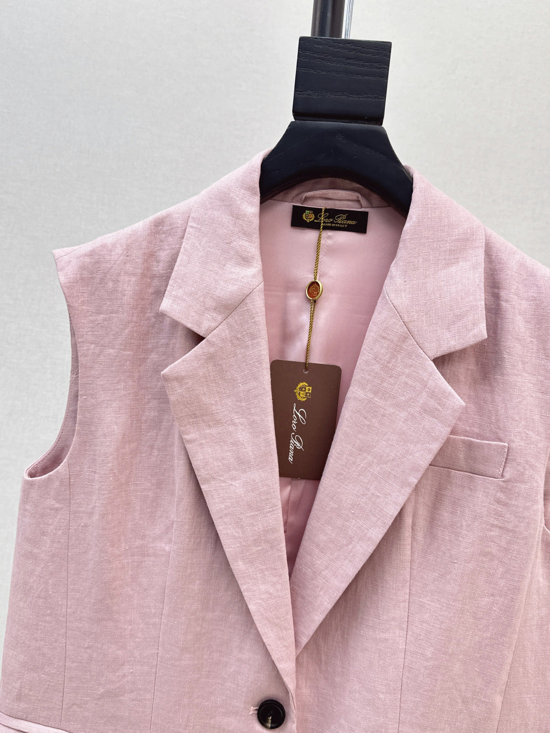 Loro 25ss linen vest