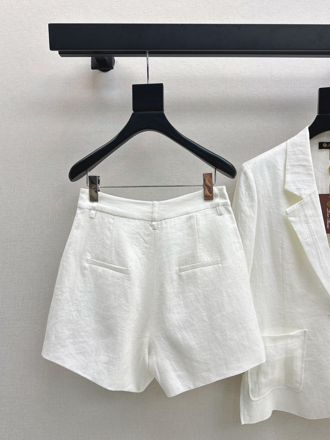 Loro 25ss linen suit