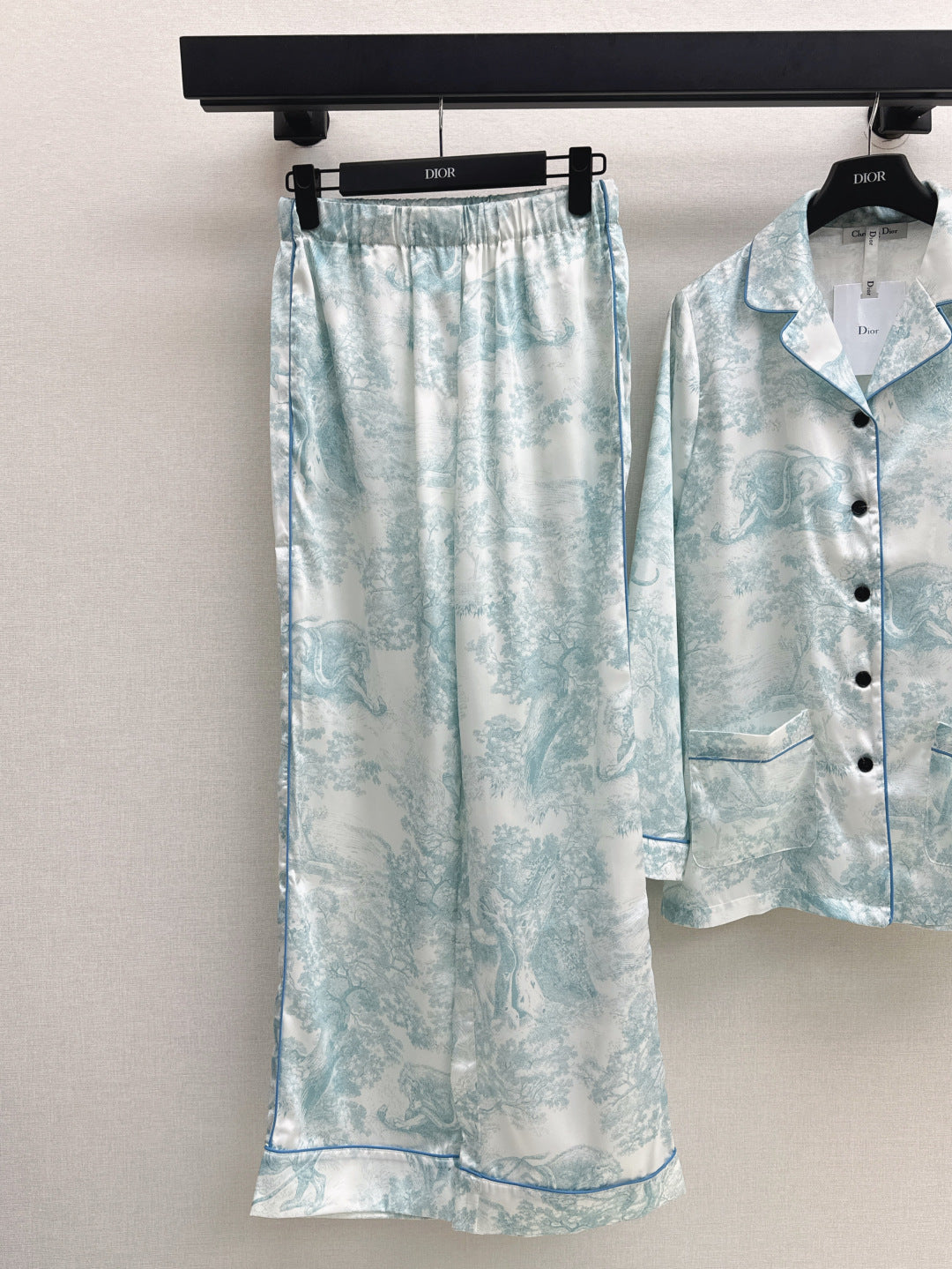 CD 25ss print suit