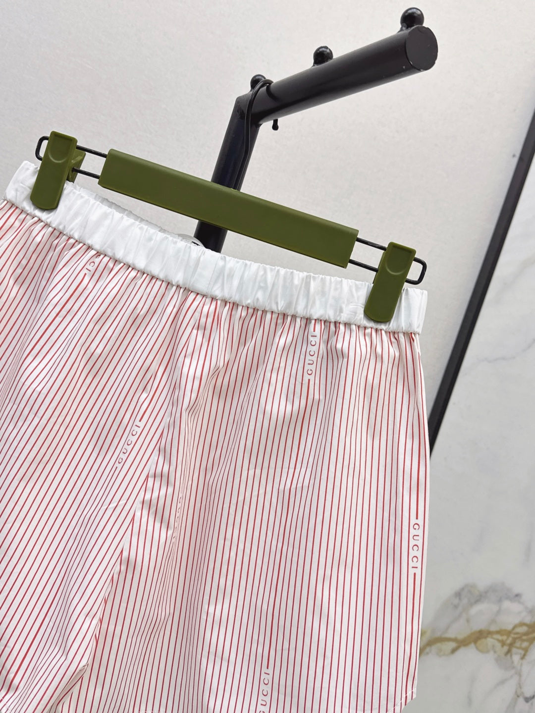 Guc 25ss striped short