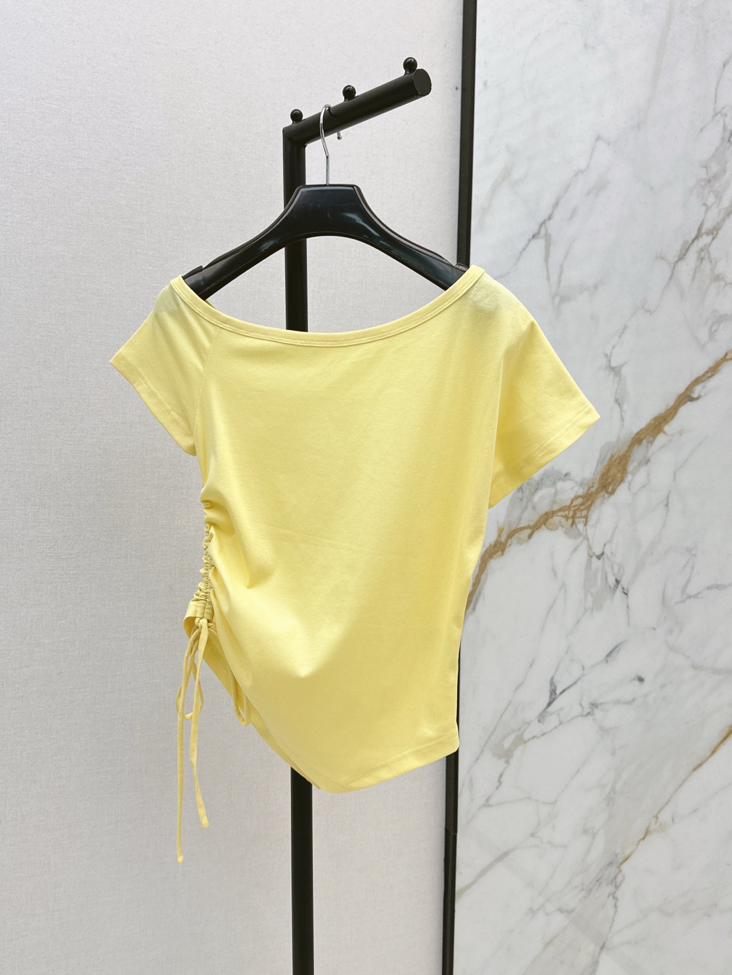 Saint lau 25ss off-shoulder shirt