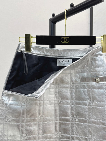 Chan 25ss leather skirt