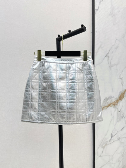 Chan 25ss leather skirt