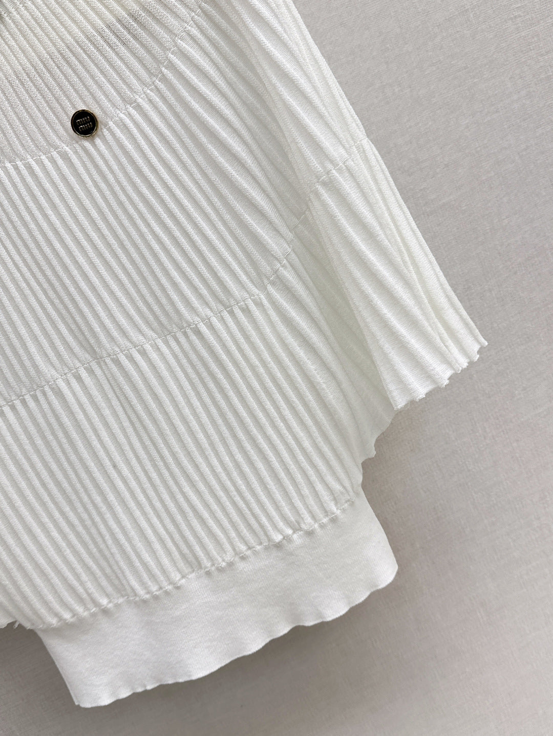 Miu 25ss knit cape shirt
