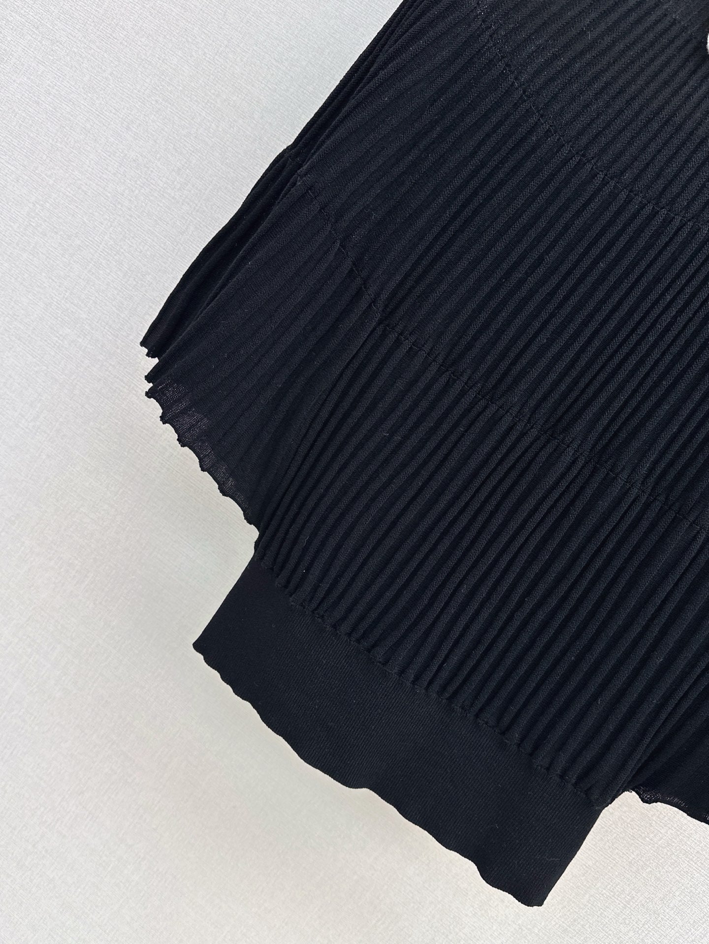 Miu 25ss knit cape shirt