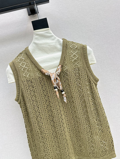 Miu 25ss scarf knit vest