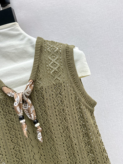 Miu 25ss scarf knit vest