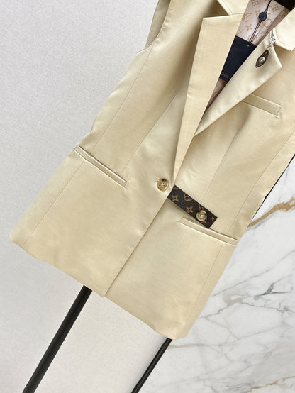 Louis 25fw sleeveless jacket